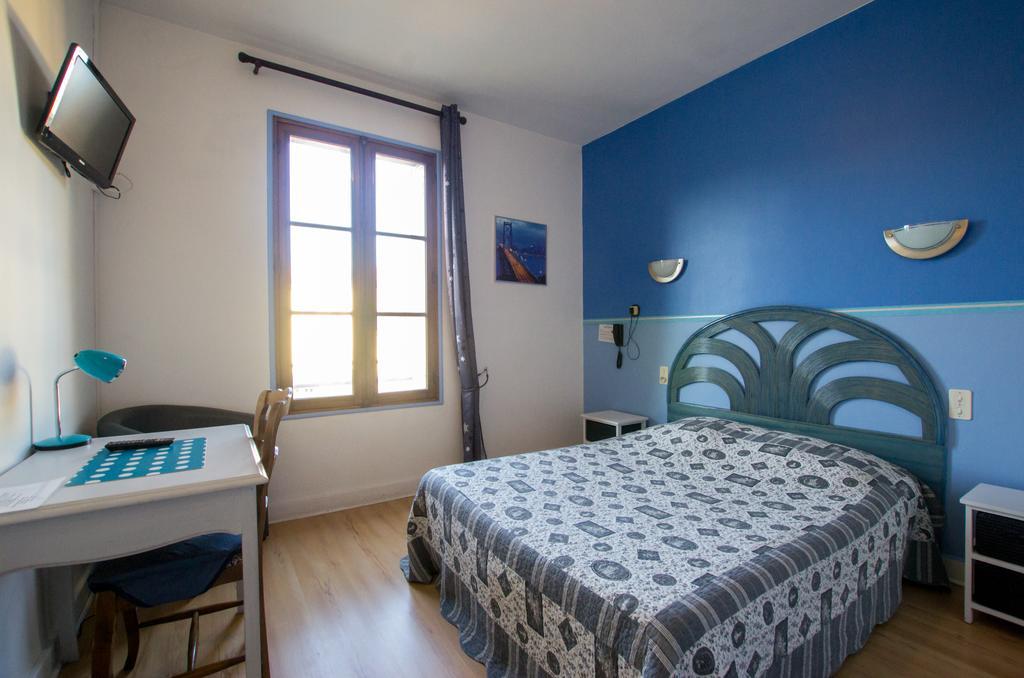 Hotel Du Commerce Millau Kamer foto
